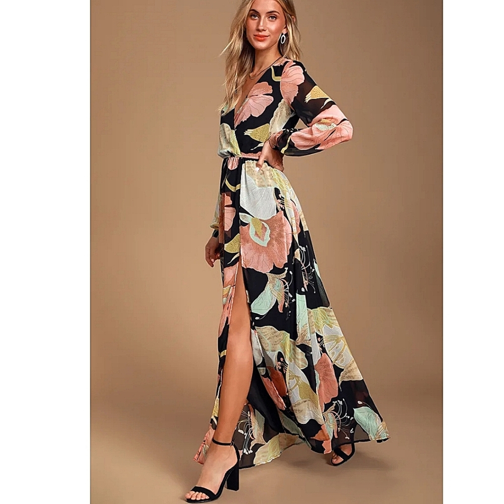 Lulu's Wondrous Water Lilies Black Floral Print Maxi Dress